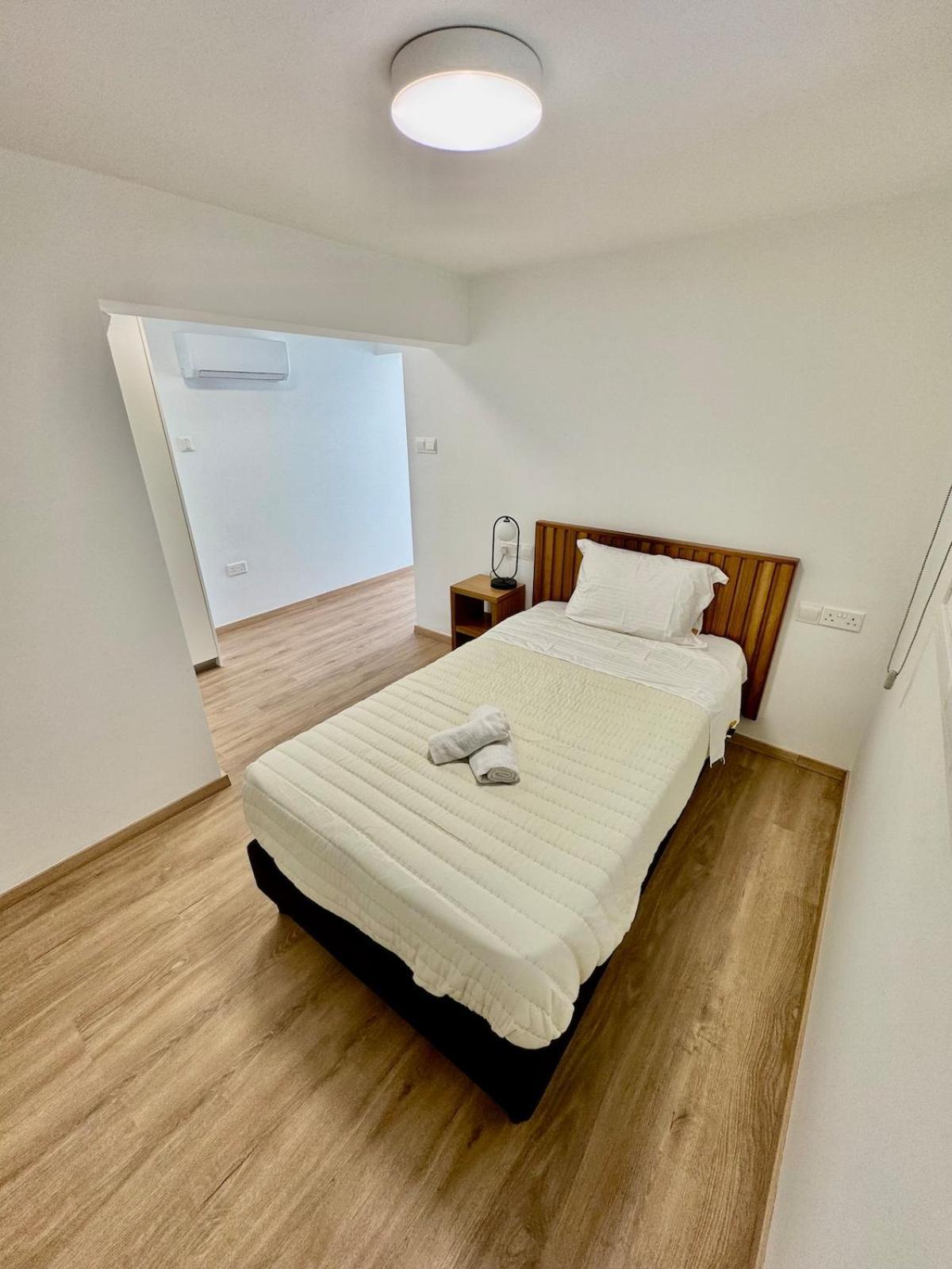 Luxury Maisonette 200 Meter To Sea Apartment *