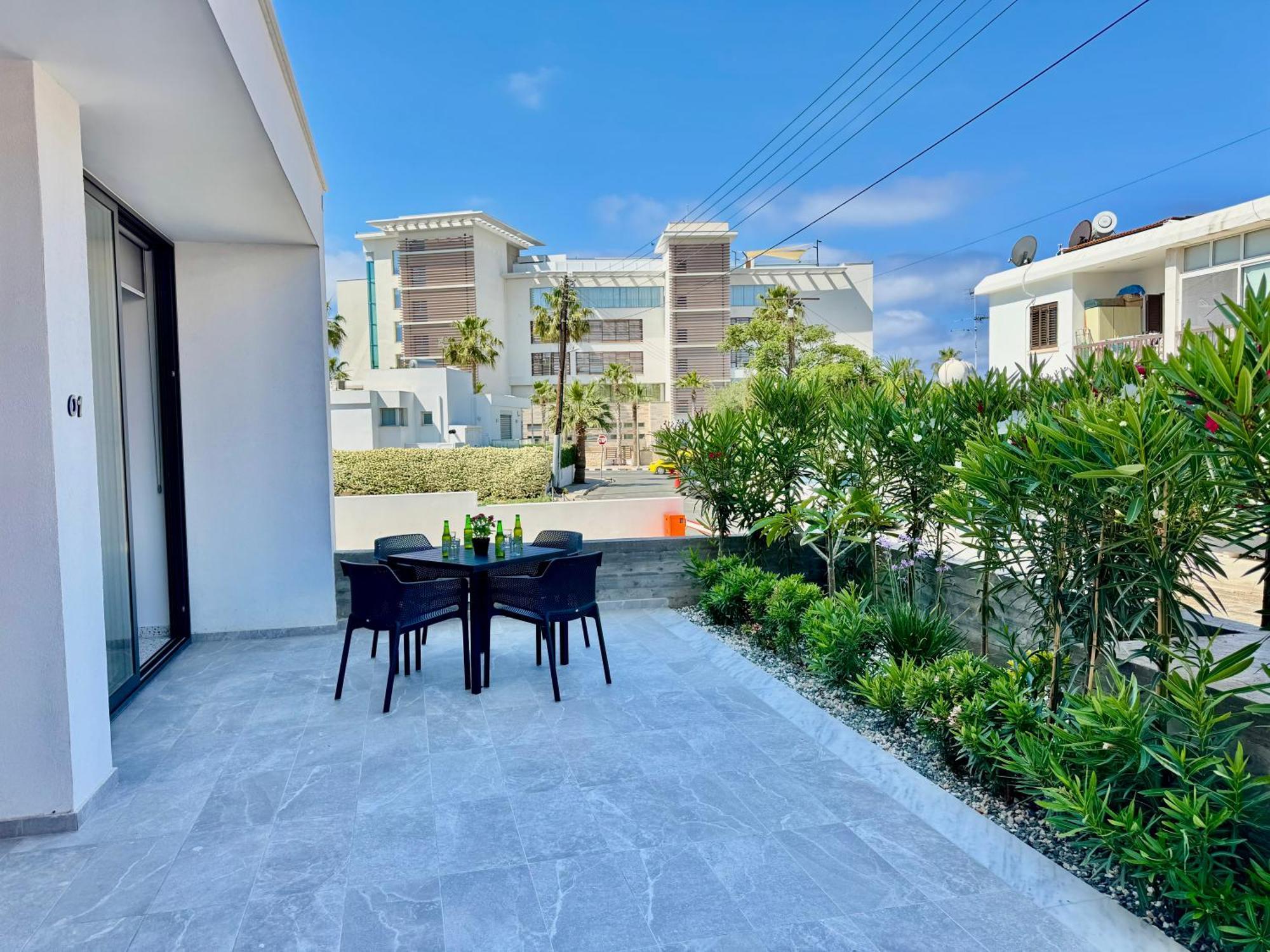 Luxury Maisonette 200 Meter To Sea * Paphos