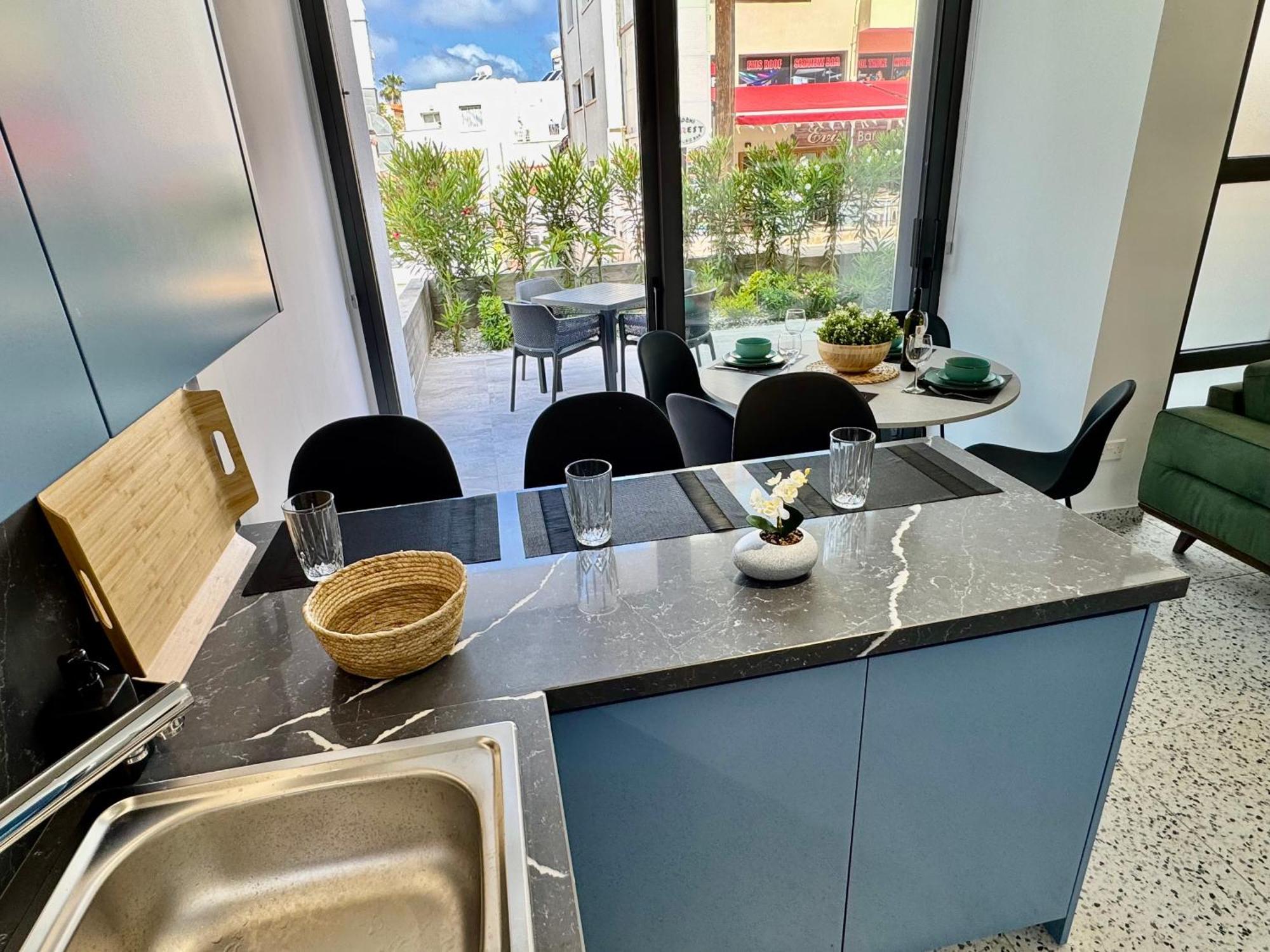Apartment Luxury Maisonette 200 Meter To Sea *
